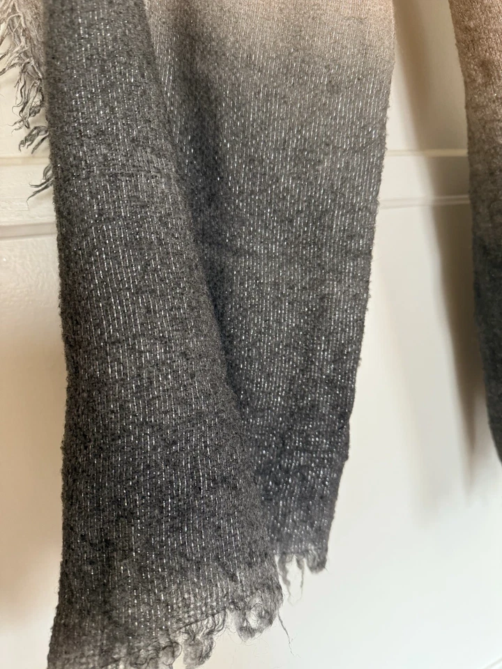 🦋 Johnny Was Elegante Bufanda Elena Envoltura Gris y Marrón Ombre Brillante Metálico Nuevo con Etiquetas Foto 4 de 4