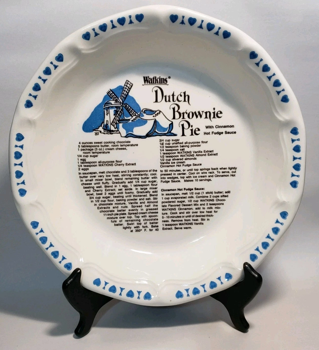Watkins Dutch Brownie Pie Collectible Ceramic Pie Dish Blue White Vintage 1983
Opens in a new window