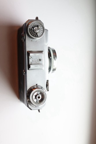 Contax II 35mm Rangefinder Camera with Sonnar 1:1.5 F=5cm Lens - Picture 2 of 5