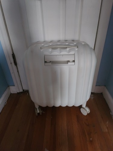 Carry On Luggage with 8 Spinner Wheels,20''Spinner Luggage,PC Lightweight Har... - Picture 3 of 7