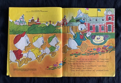 Walt Disney DISNEYLAND PARADE with DONALD DUCK Little Golden Book 1974 1st Ed. - Picture 7 of 12