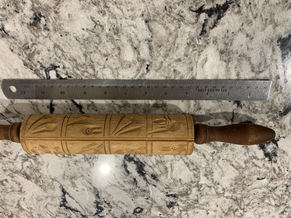 Springrele Wooden Molded Rolling Pin Birds Owls with Wooden Handles - Image 3 of 4