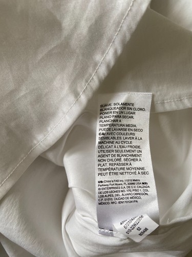NWT Women's White House Black Market Long Sleeve White Shirt size 0 - Picture 3 of 3