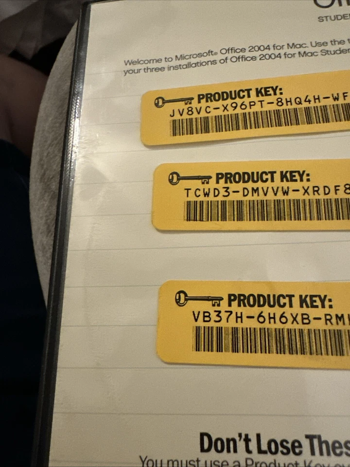 Microsoft Office Mac 2004 Student and Teacher Edition Software 3 keys w/ booklet - Image 2 of 4