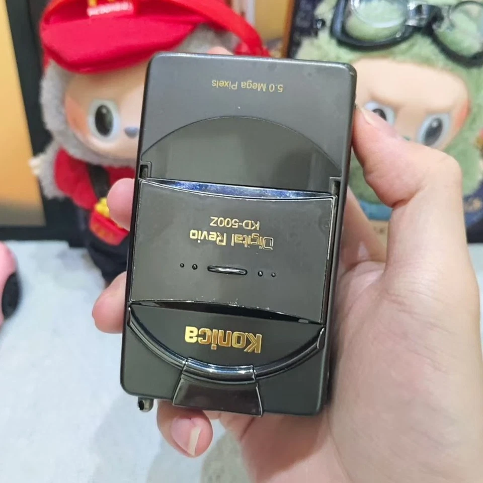 Konica Revio KD-500Z Digital Camera 5MP 3x Optical zoom Gray Red-Eye Reduction - Image 2 of 4