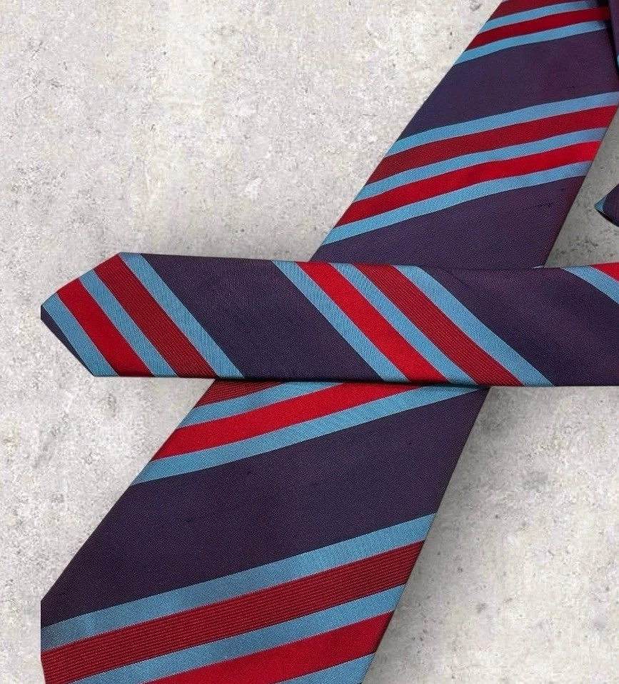Corbata de seda KITON 7 pliegues Shantung ITALIA púrpura rojo rayas con:3,7" usada en excelente estado Foto 4 de 4