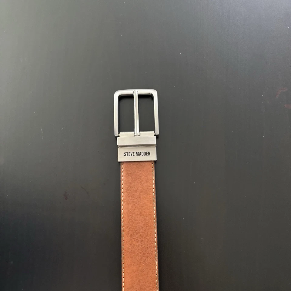 Cinturón de cuero reversible Steve Madden negro marrón para hombre 34/36 (40” de largo) Foto 2 de 4