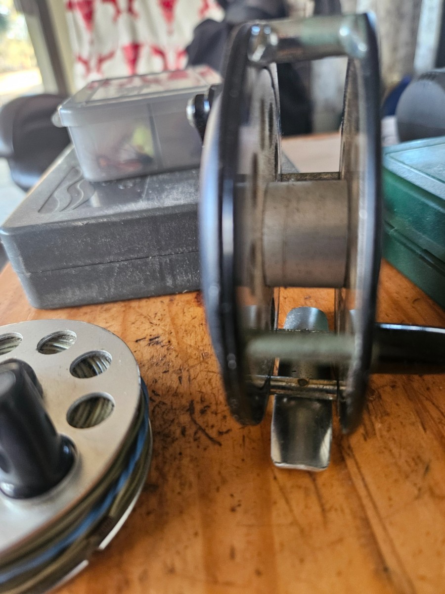 daiwa 731a reel Vintage 731A Daiwa single action fly reel with loaded extra spool made in  Japan
