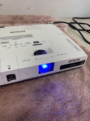 Epson PowerLite 1776W Wireless WXGA 3LCD-Projektor / H476A - Bild 6 von 11