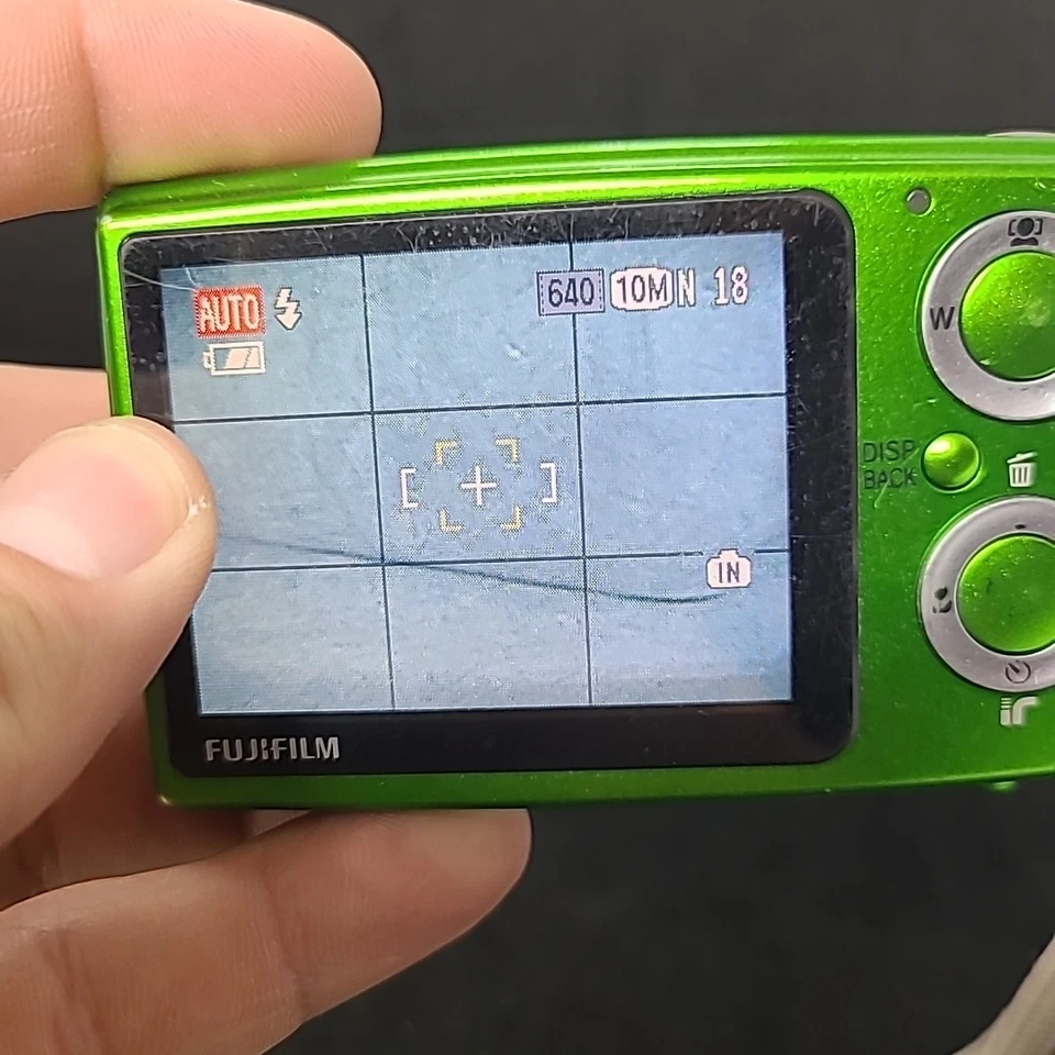 FUJIFILM FinePix Z20fd Green 10.0MP 3x Digital Camera Tested - No Charger  - Image 3 of 4