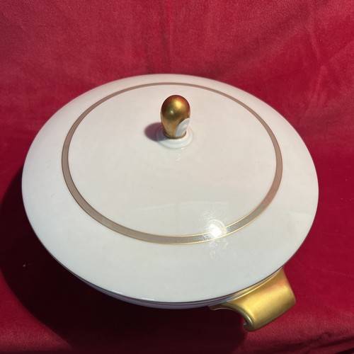 Vintage Rosenthal Covered Vegetable Bowl- Gold Incrusted 9” (RK) - Picture 7 of 10