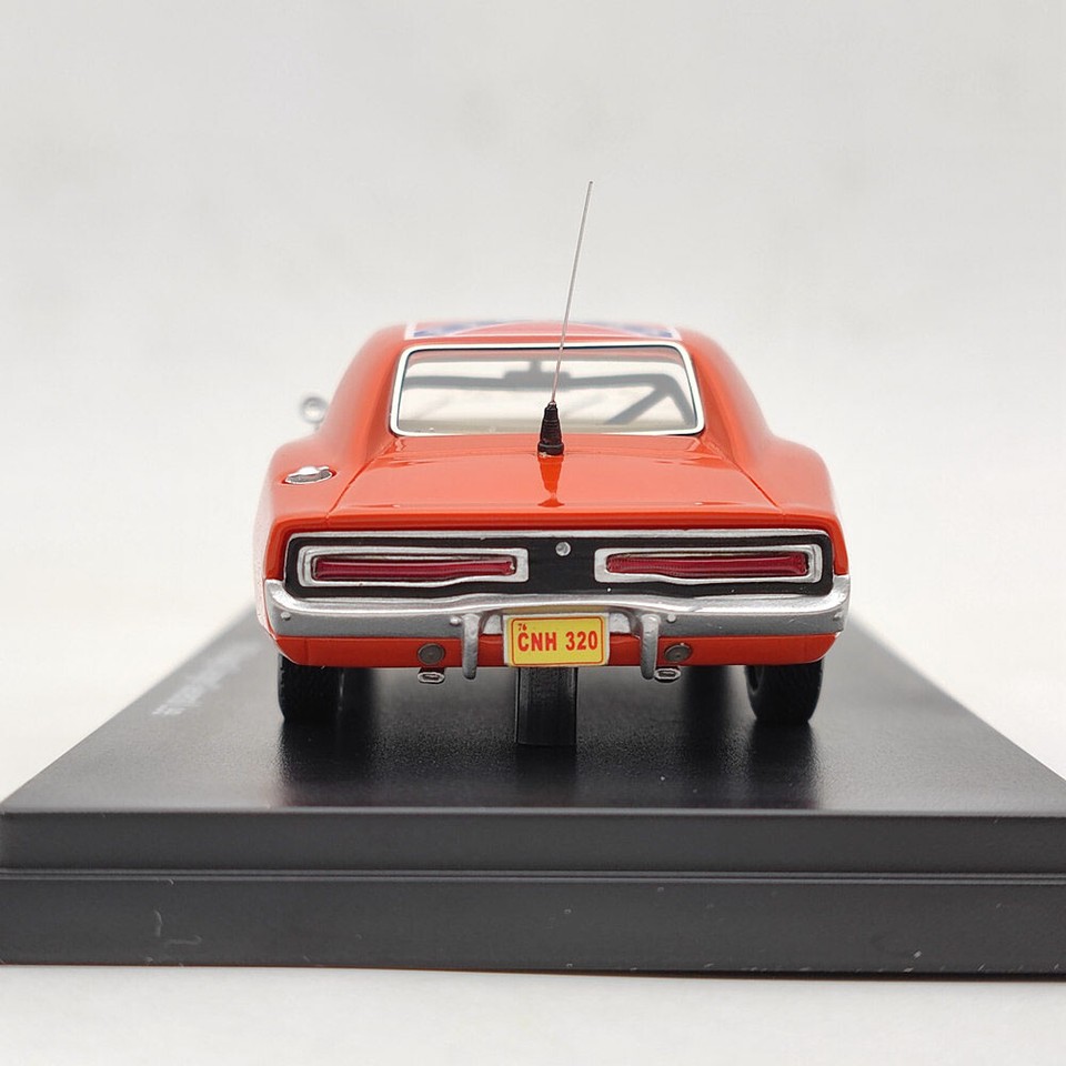 Auto World 1/43 para cargador General Lee 1969 AWRSS1151 juguetes de resina modelos de coche miniatura Hobby coleccionable regalos limitados