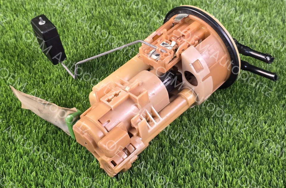 Toyota Supra ,Aristo 2jzGTE twin turbo 3.0 Fuel Sender Unit Pump 77020-30020 Oem - Image 3 of 4