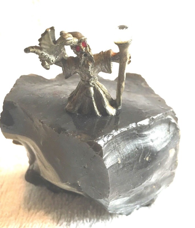 FANTASY MYTHICAL WIZARDS DRAGONS GEMSTONES CRYSTALS PEWTER OBSIDIAN FIGURES (1)