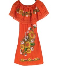 NWOT TRADITIONAL MEXICAN OFF SHOULDER Dress Floral Embroidered Lace Detail SMALL