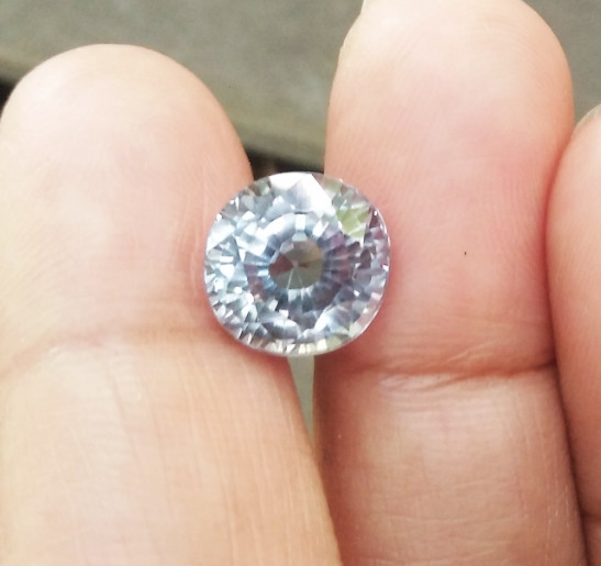 Grenat Mozambique 1,17 Carats - Pierre Naturelle à Effet Changement De Couleur (comme L'alexandrite) - FMG Gemstones