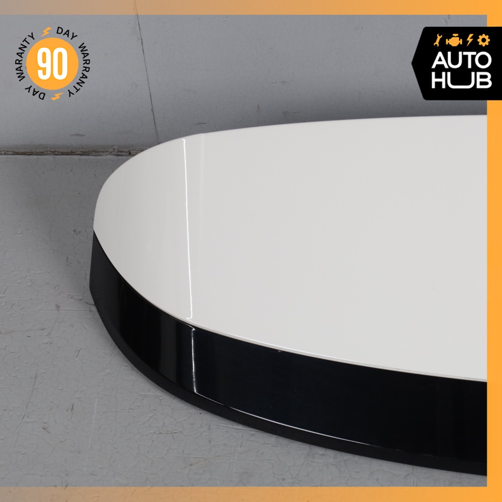 17-20 Maserati Levante M161 Trunk Lid Spoiler Wing White w/ Lamp OEM 73k