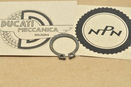 OEM NOS Ducati 500SL 600SL 750GT 750 Sport 750SS 900SS 851 888 916 996 Circlip - 第 1/1 張圖片