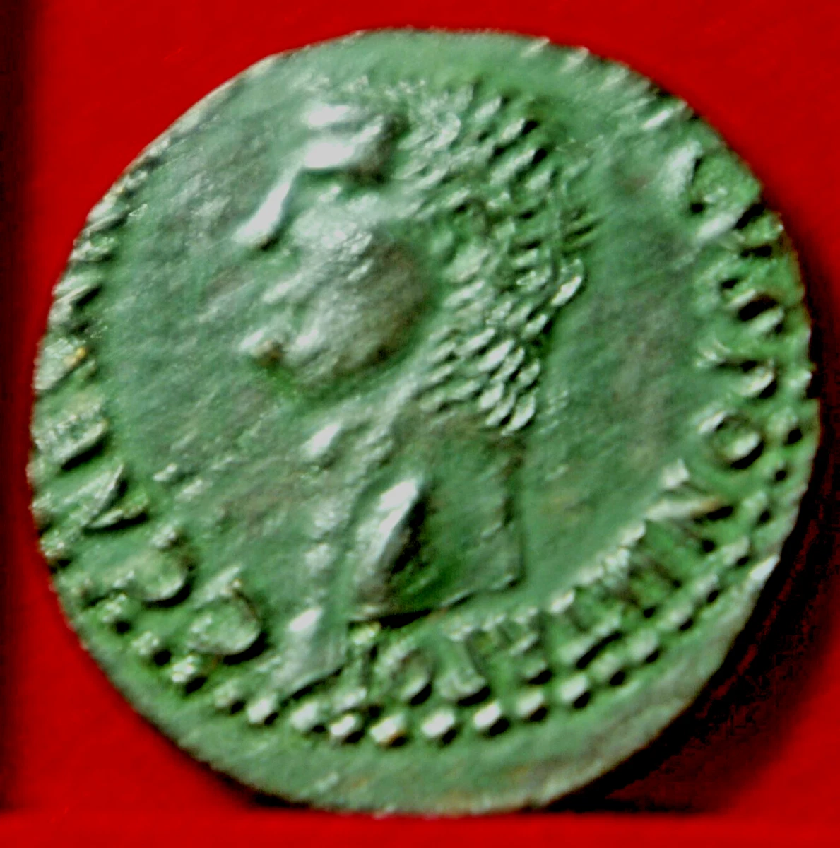 C3- 18 - MUY BONITO AS DE - CALIGULA - - EBC+