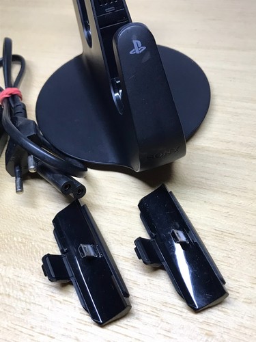 Sony PS3 Original official charging station with 2 clips CECH-ZDC1J -EU SELLER- - Foto 2 di 6