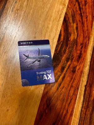 United Airlines Boeing 737 MAX Pilot Trading Card LIMITED EDITION
