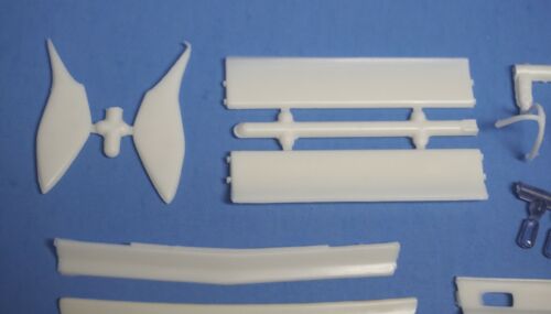 MPC Van Body Option Parts, Front-Rear Spoiler, Air Dam w/Fog & Spot lights 1/25 - Picture 2 of 8