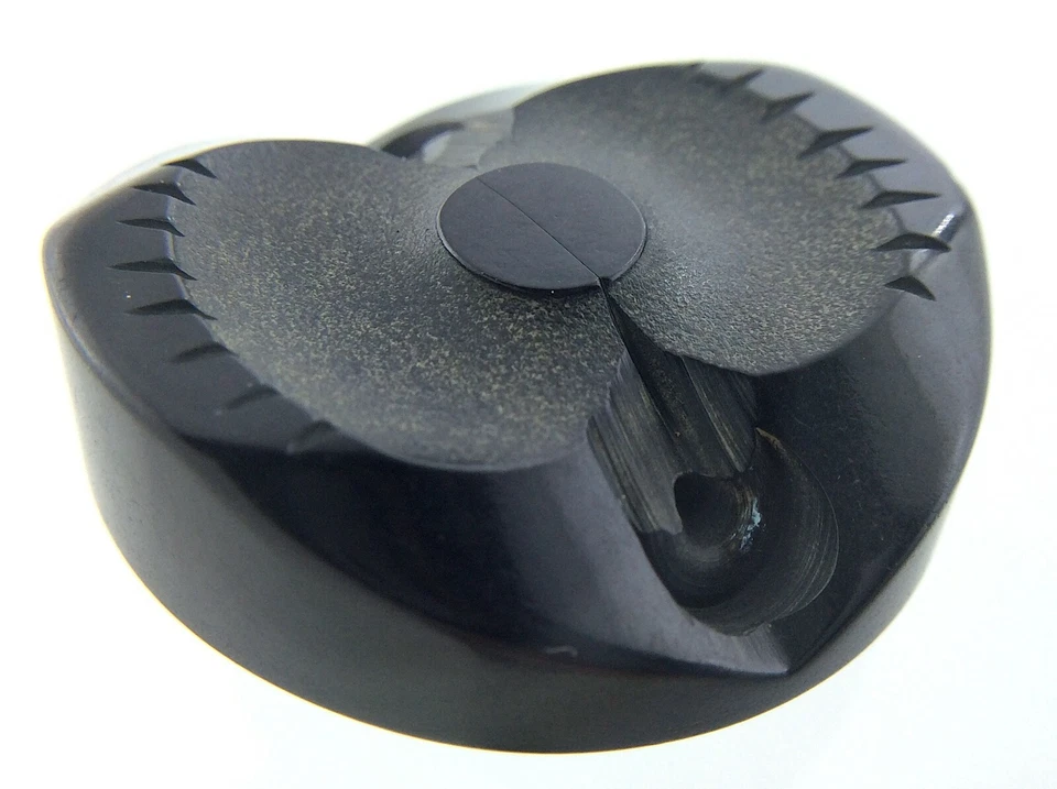 Botón negro grande tallado a mano de baquelita vintage para damas para abrigos de piel 1,5 pulgadas N715 Foto 4 de 4