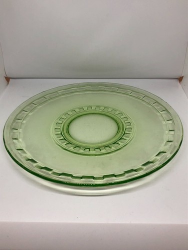 Uranium Green Art Deco Etched Faceted Plate - Picture 8 of 12