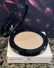 Merle Norman Flawless Effect Pressed Powder in BARELY THERE.......NEW