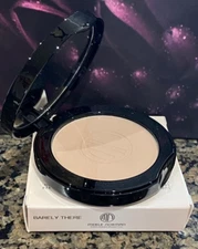Merle Norman Flawless Effect Pressed Powder in BARELY THERE.......NEW