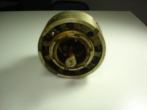 JOHNSON EVINRUDE 85hp-100hp-125hp OIL PUMP ASSY 0385056 - Picture 2 of 5