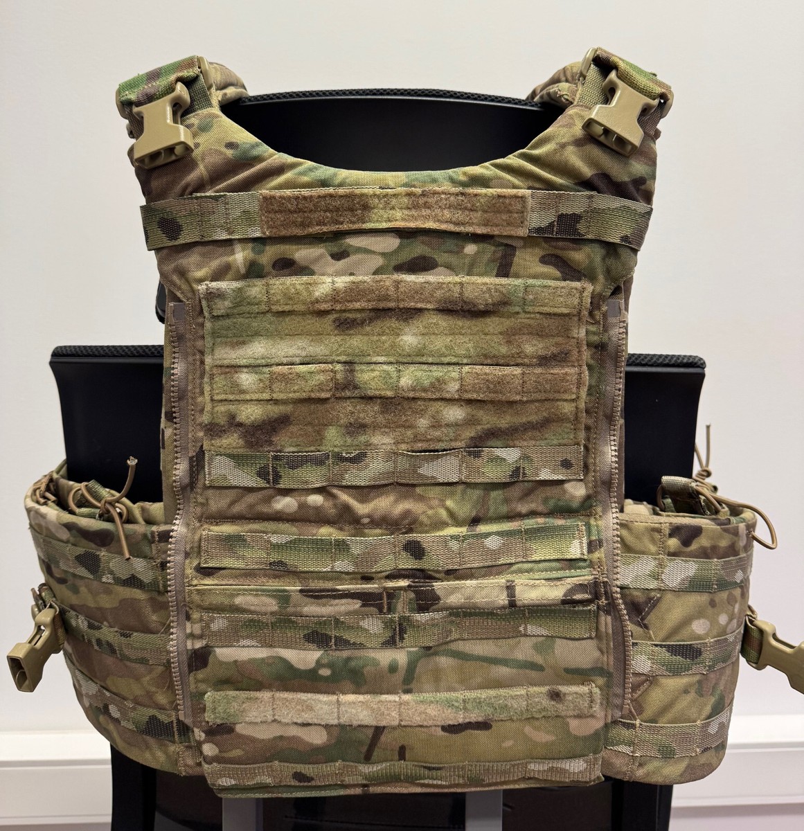 実物 Eagle SOFBAV AERO プレートキャリア サイズM マルチカム Eagle Industries SOFBAV Aero Assault Plate Carrier MultiCam LARGE