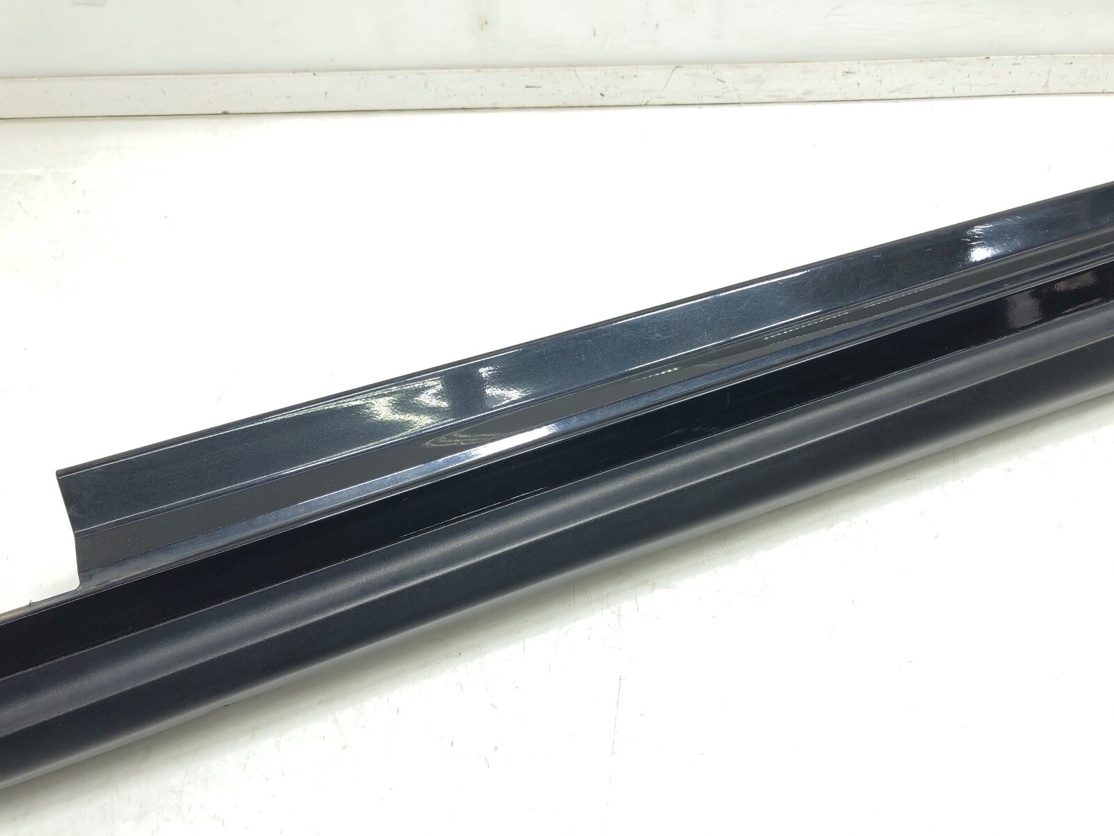 2014-2019 MASERATI GHIBLI S Q4 LEFT DRIVER SIDE SKIRT ROCKER PANEL OEM.