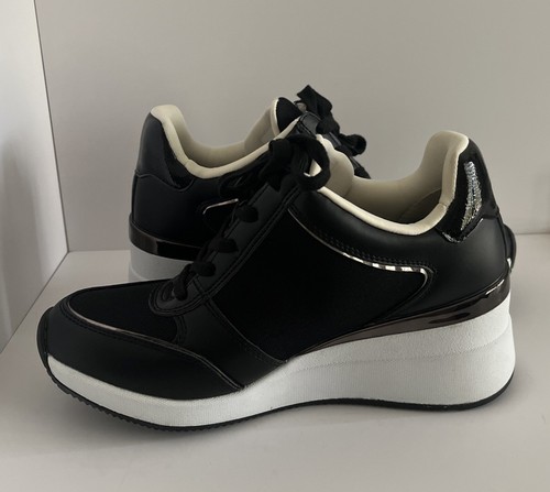 DKNY women's Athletic Everyday Kaz-Wedge Sneaker Size 8 - Photo 2/8