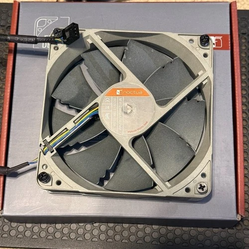Noctua NF-P12 Redux 1700 PWM 120mm Fan