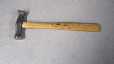VINTAGE GERMAN GESSNEIN FORMING HAMMER XINT