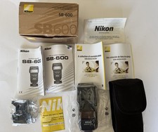 NUOVO Nikon SB-600 Speedlight Flash SB600 attacco a slitta con scatola, manuali, custodia