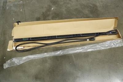 Server Technology ServerTech Sentry CW-24VY-L30M Switched PDU 208V 30A L21-30P