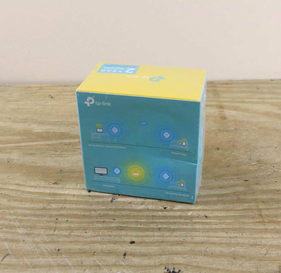 TP-Link N300 Wireless Portable Nano Travel Router TL-WR802N New Sealed - Image 3 of 4