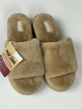 MUK LUKS Women's Irish Cream Warm Cozy Faux Fur Slide Slippers Sz Medium 7/8 