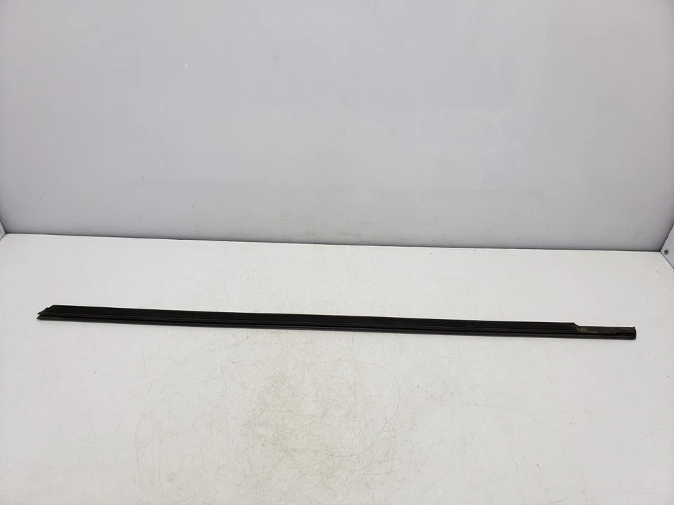 ✅ 11-18 OEM Volvo S60 Front Right Passenger Door Belt Molding Trim Chrome NOTE* - Image 3 of 4