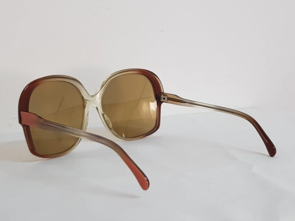 ÓCULOS DE SOL FEMININO OVERSIZED VINTAGE SEM MARCA ARMAÇÃO DE OLHO DE INSETOS ENORMES ÓCULOS MARROM CLARO - Imagem 3 de 4