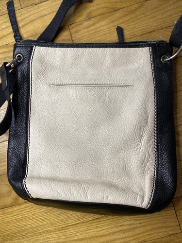 The Sak "Laurel" Black/Beige/Brown Pebbled Leather Purse/Shoulder Bag/Crossbody - Picture 6 of 12