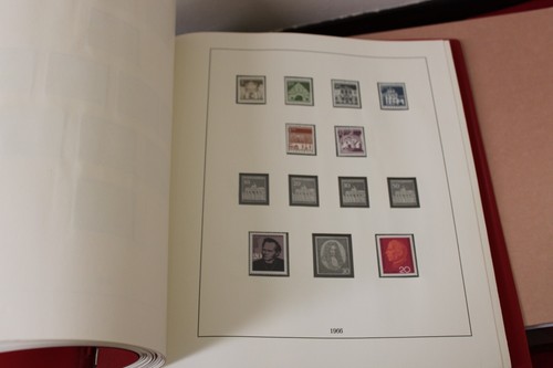 EUROPE STAMPS COLLECTION IN SEVERAL ALBUMS/STOCKBOOKS ETC IN LARGE BOX - 第 22/24 張圖片