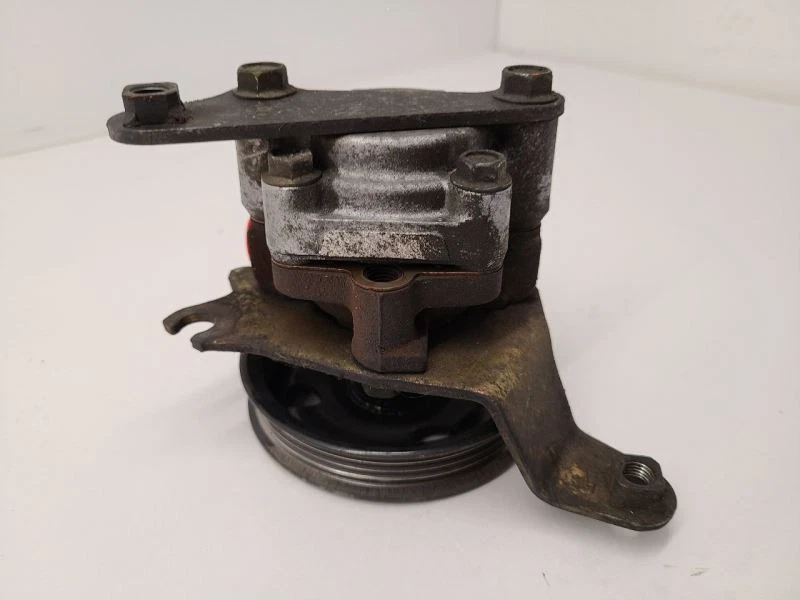 Bomba de dirección asistida Toyota Sienna 2004-2006 4431008010 Foto 4 de 4