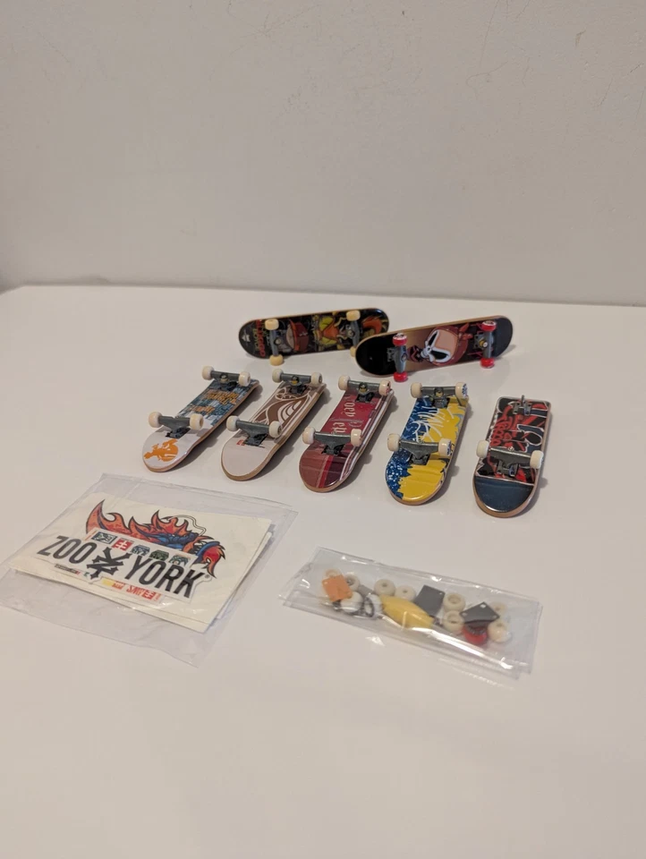 VTG World Industries Tech Deck LOT! Rob Sluggo Boyce, 7 boards + accessories  - Image 2 of 4