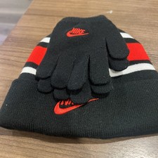 Nike Boys 8/20 Futura Foldover Beanie Hat Glove Set 2 PC Black/University Red