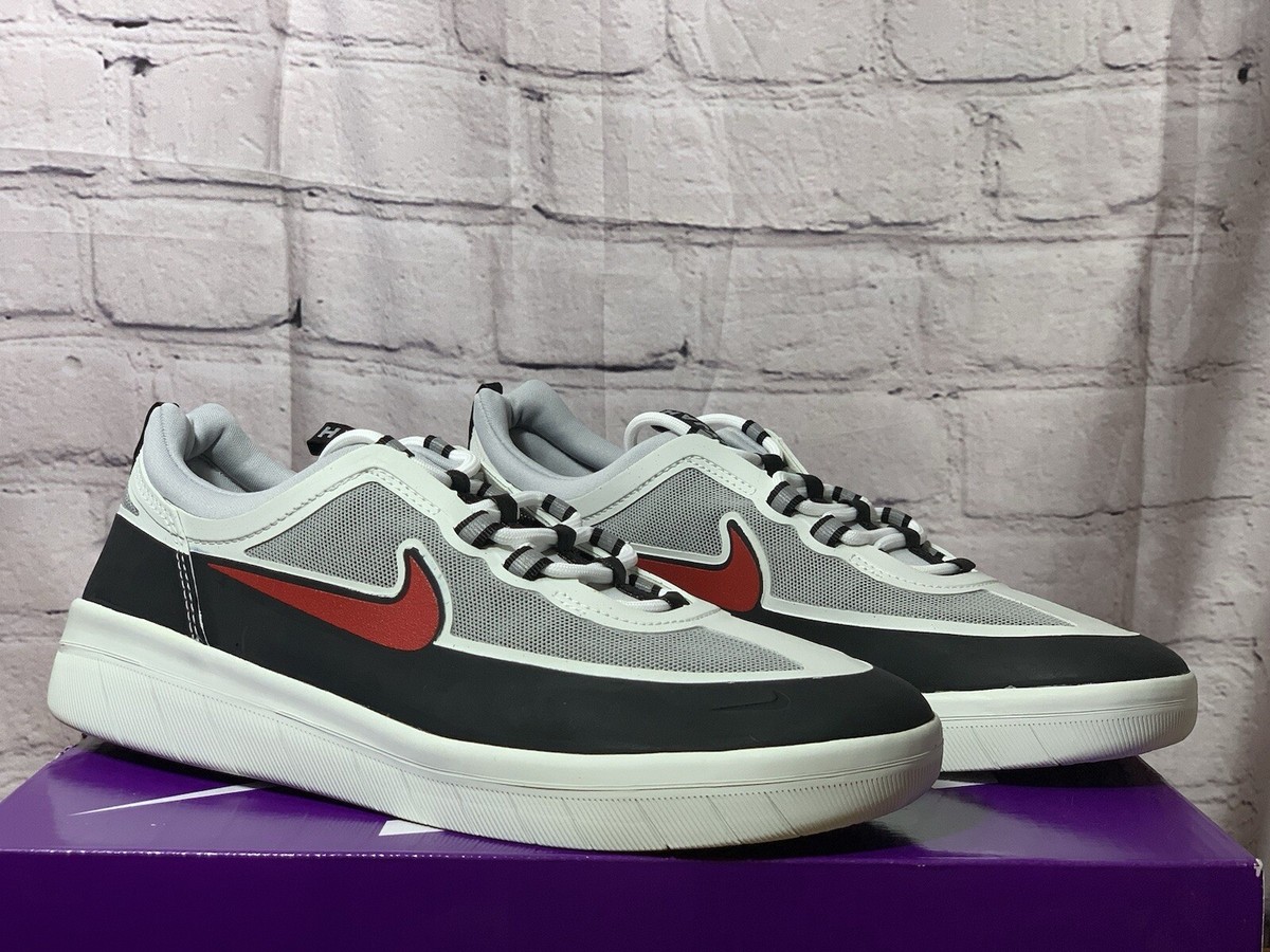 Size 8.5 Men's Nike SB Nyjah Free 2 Spiridon Black Red