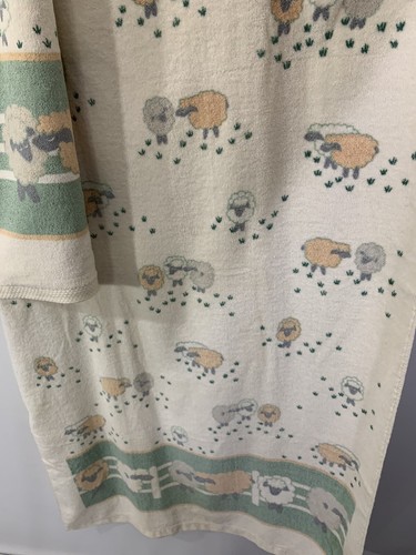 Vintage Bath Towels French Country Sheep Farm Cottage - Picture 2 of 3