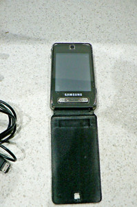 SAMSUNG SGH-F480L - HANDY - FUNKTIONSFÄHIG - SIEHE DETAILS